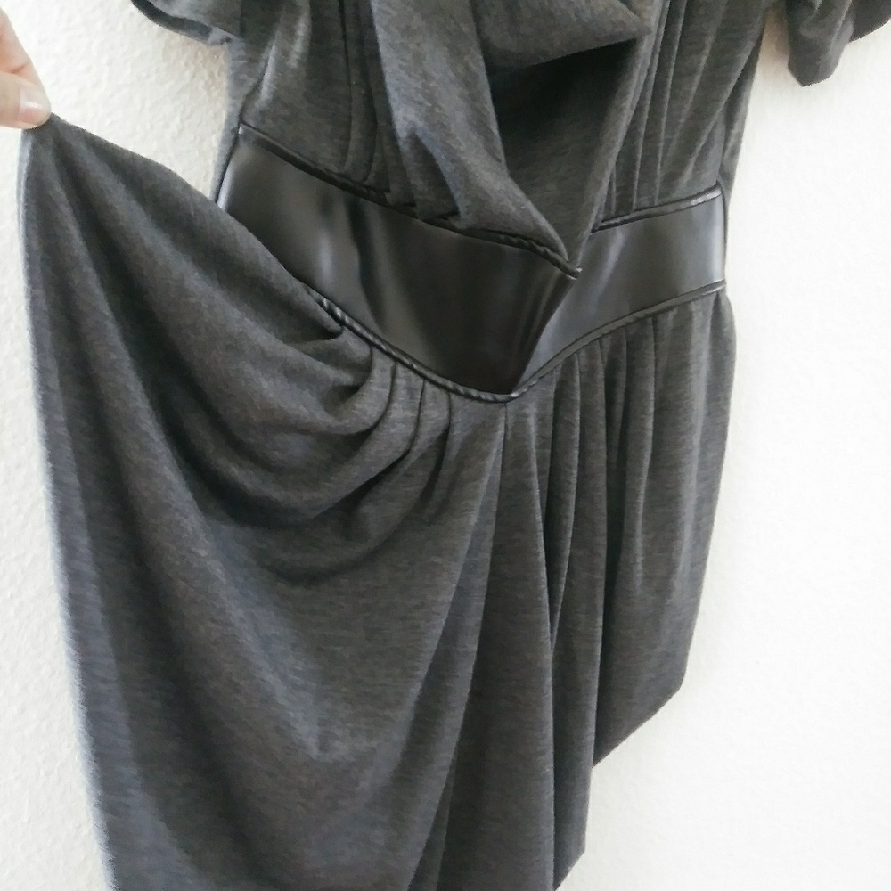Dress - Picture 5 of 8